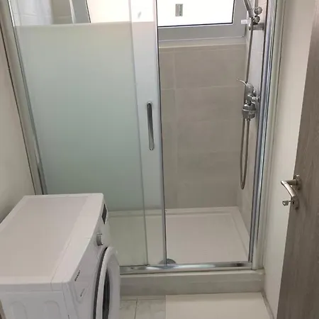 民宿 Private In Shared Flat In Center