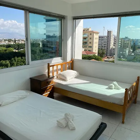 Private In Shared Flat In Center 民宿 尼科西亚