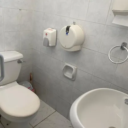 Private In Shared Flat In Center 民宿 尼科西亚