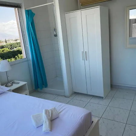 民宿 Private In Shared Flat In Center 尼科西亚